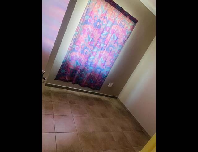 2 BEDROOM PROPERTY TO RENT IN FLEURHOF